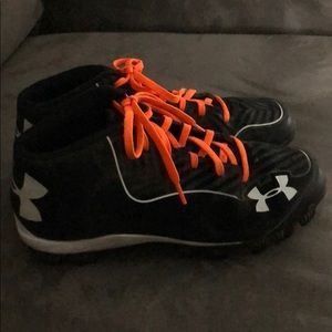Gently used Under Armour Baseball Cleats